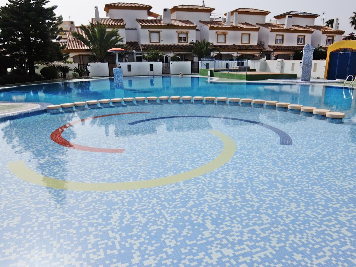 Apartamento Familiar Junto A La Playa De San Fernando - Oliva Buitenkant foto